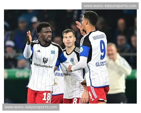 南北之殇与红蓝博弈：当“北大钟”再次回响，拜仁是否还会是汉堡的梦魇？